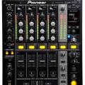 djm700