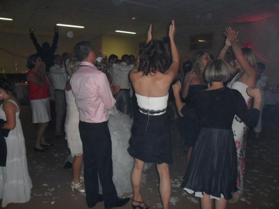 mariage salle des fete d'etripilly